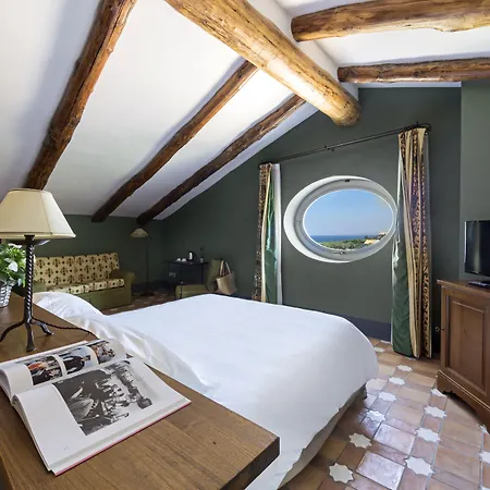 乔凡娜瑞加纳酒店 酒店