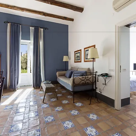 乔凡娜瑞加纳酒店 4* 索伦托