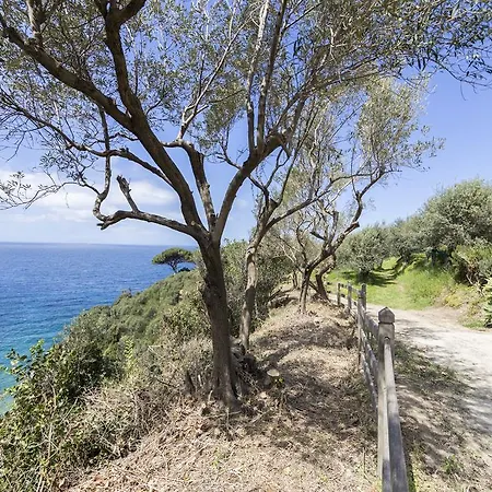 乔凡娜瑞加纳酒店