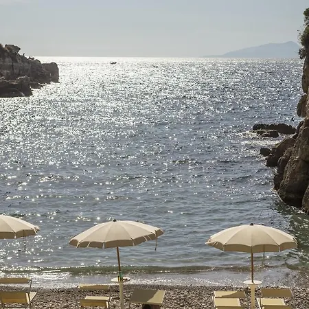 乔凡娜瑞加纳酒店 索伦托